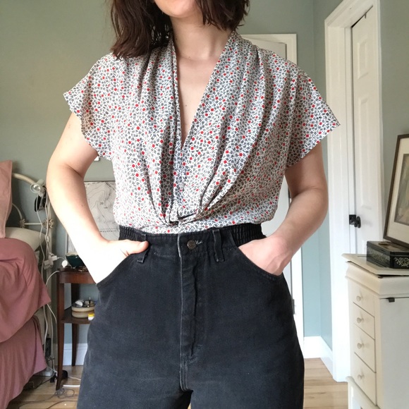 Vintage button down with funky pattern - Picture 2 of 10
